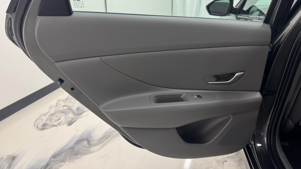 2024 Hyundai Elantra Image 21