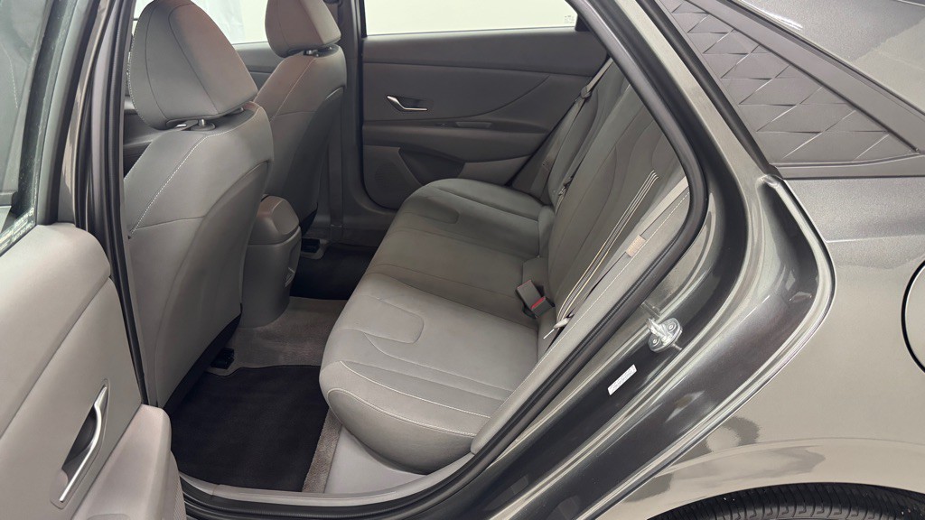 2024 Hyundai Elantra Image 22