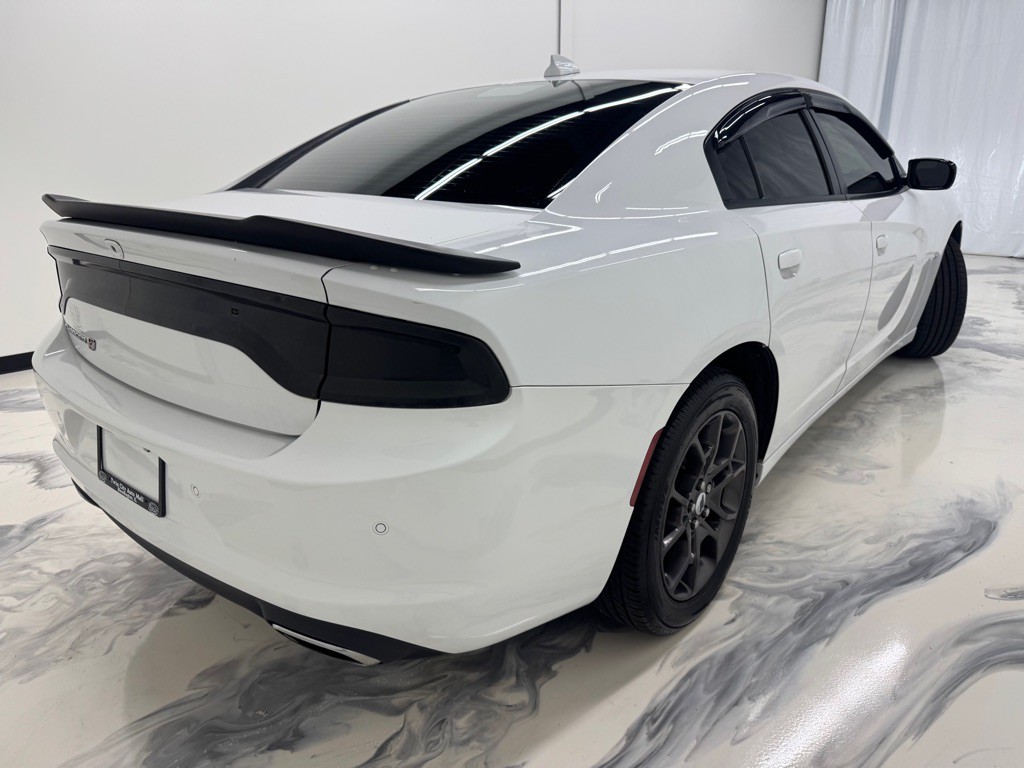 2018 Dodge Charger Image 8