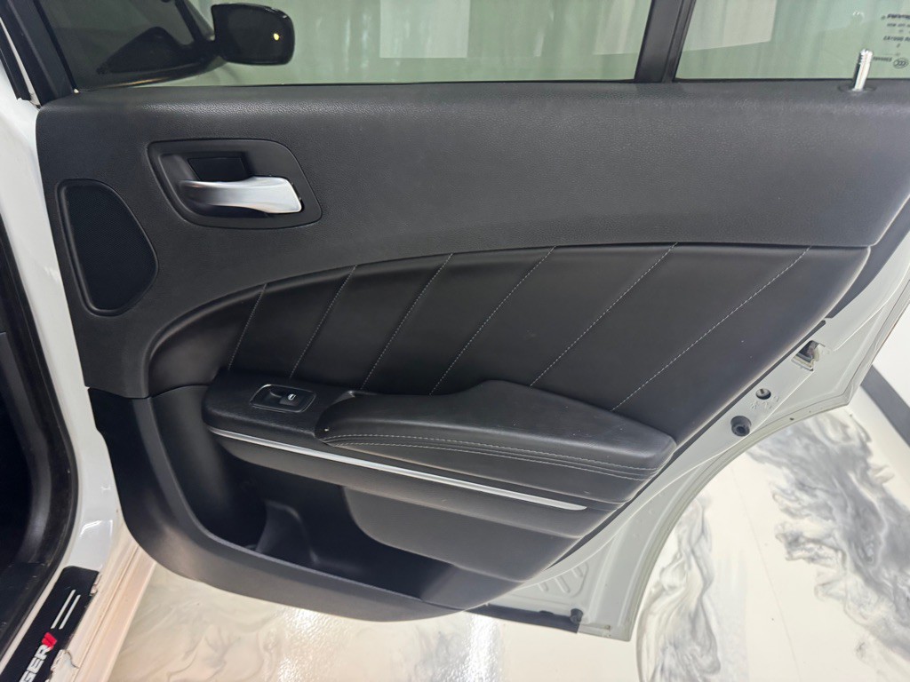 2018 Dodge Charger Image 15