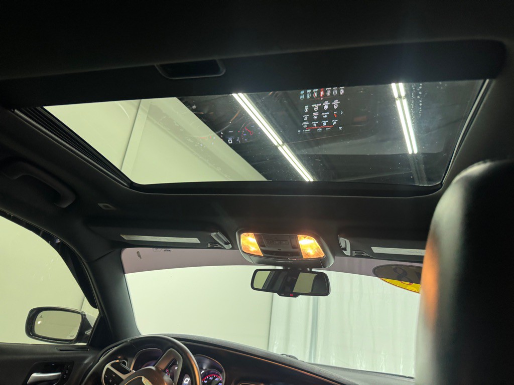 2018 Dodge Charger Image 18