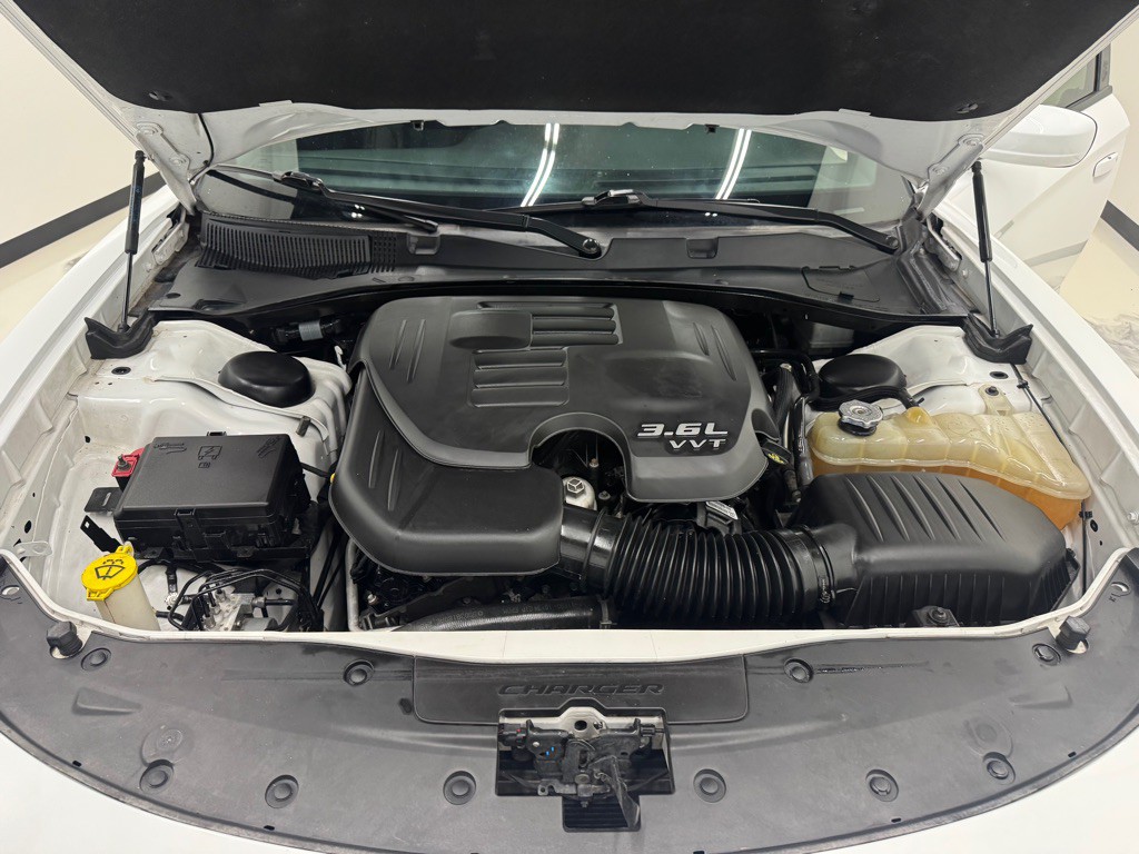 2018 Dodge Charger Image 32