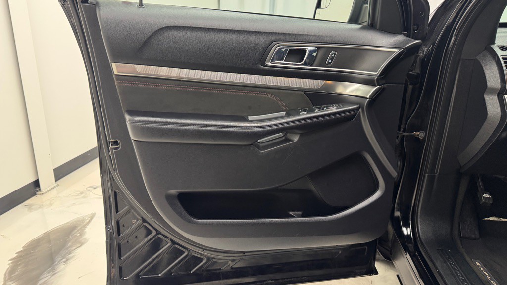 2018 Ford Explorer Image 13