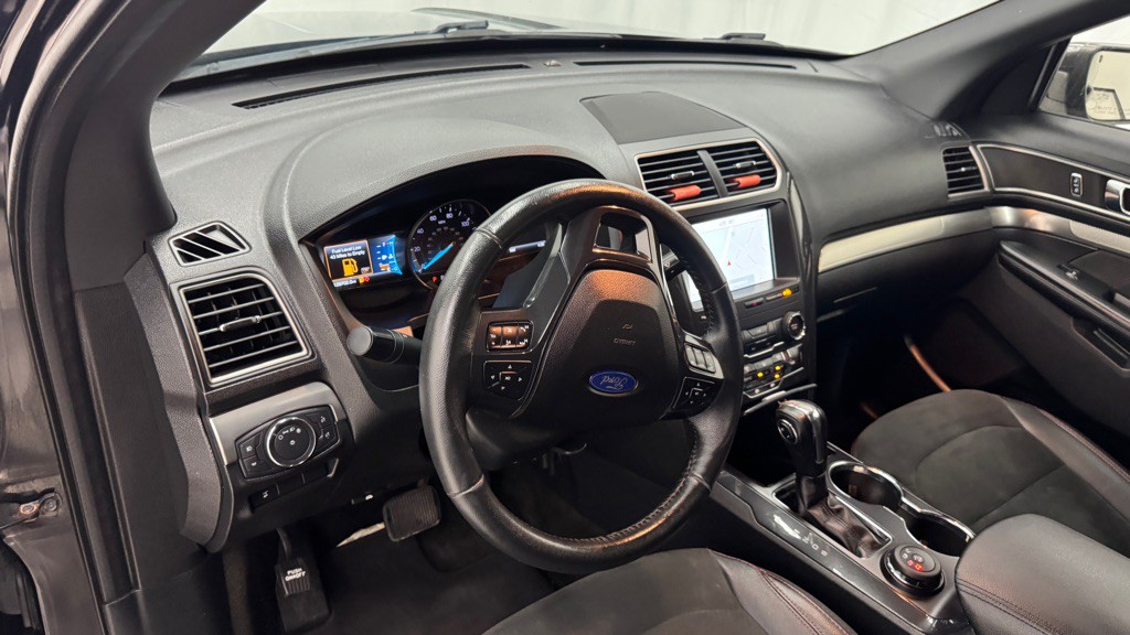 2018 Ford Explorer Image 14