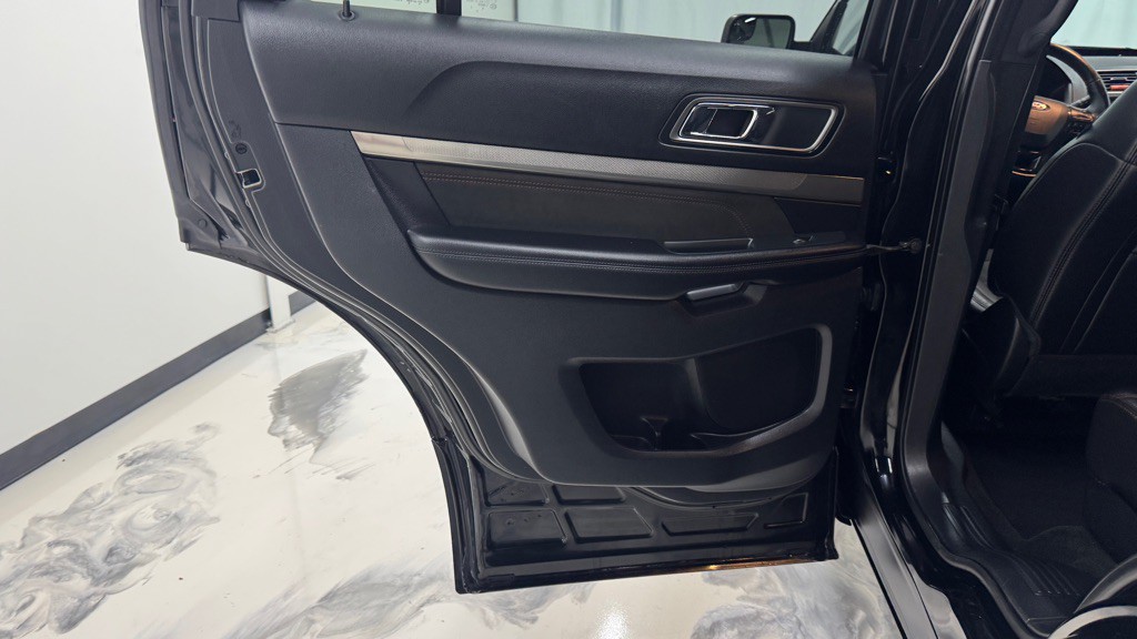2018 Ford Explorer Image 20