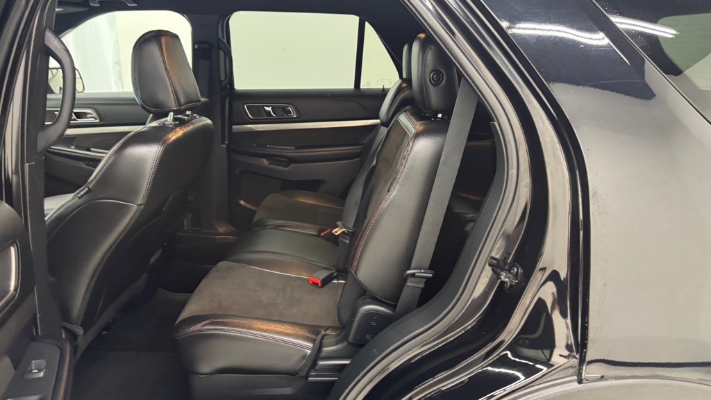 2018 Ford Explorer Image 21