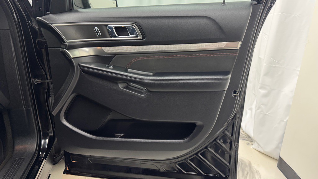 2018 Ford Explorer Image 26