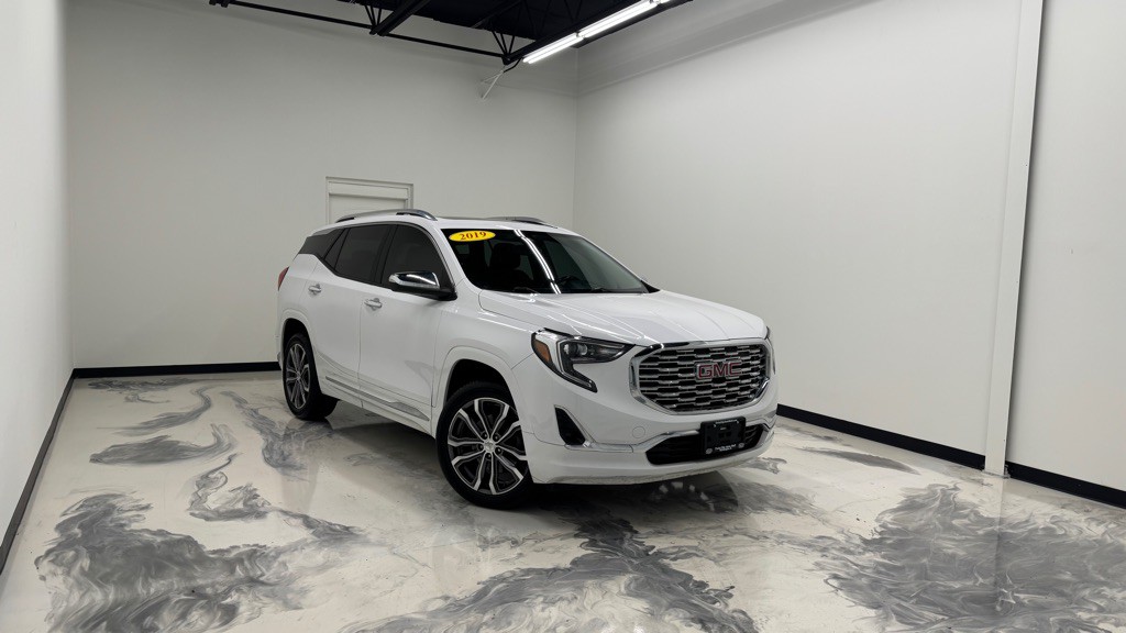 2019 GMC Terrain Image 1