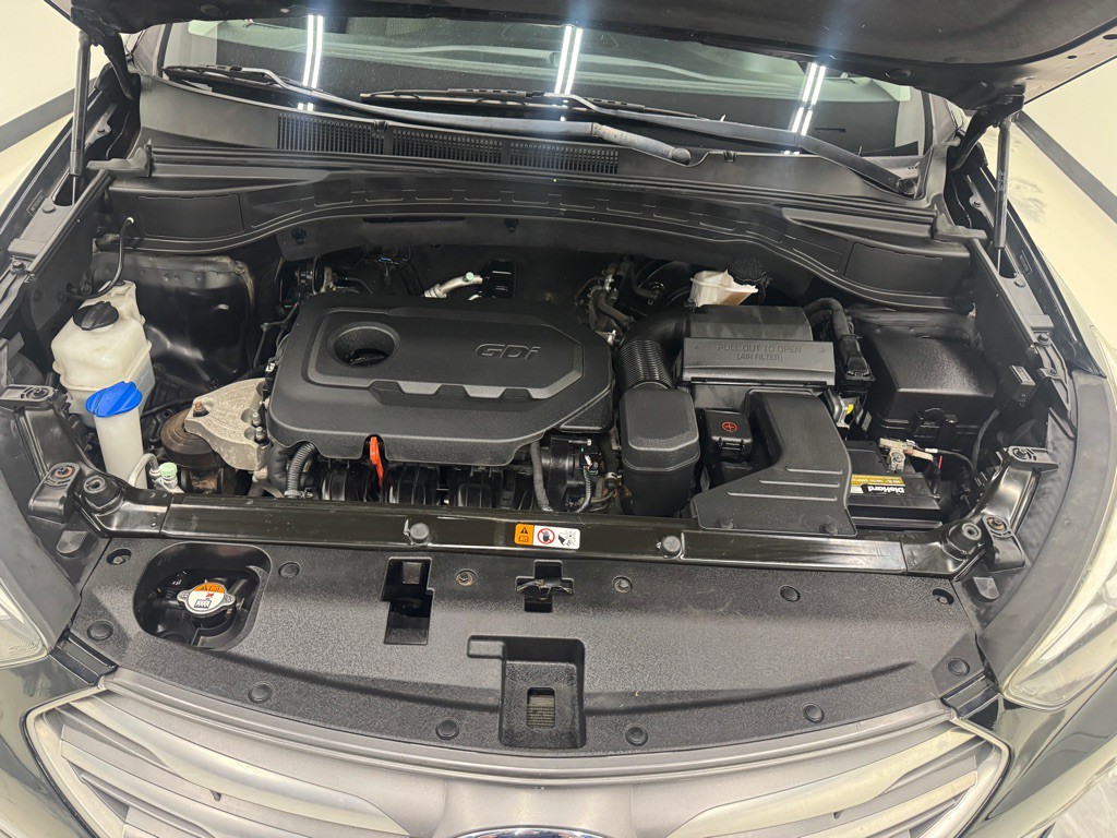 2018 Hyundai Santa Fe Image 8