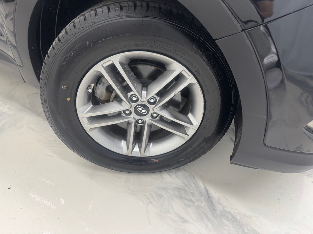 2018 Hyundai Santa Fe Image 9