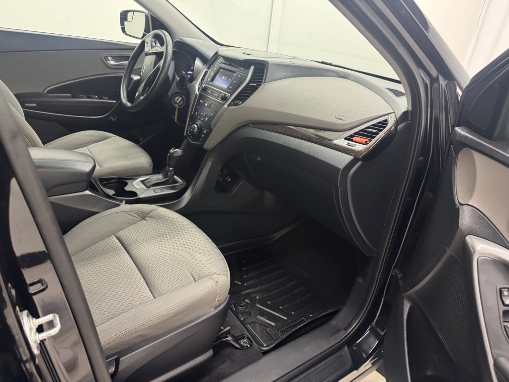 2018 Hyundai Santa Fe Image 13