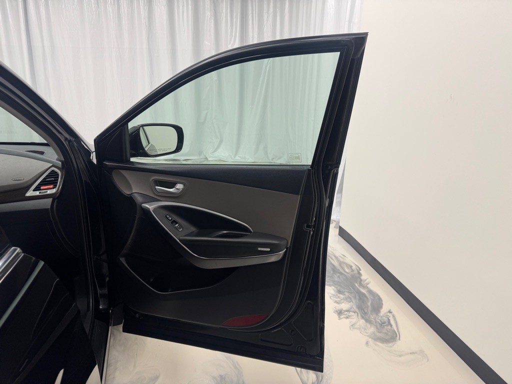2018 Hyundai Santa Fe Image 15