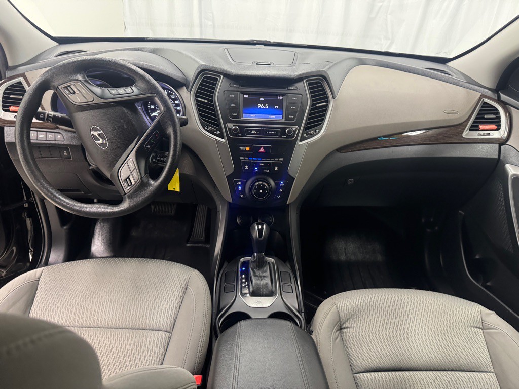 2018 Hyundai Santa Fe Image 18