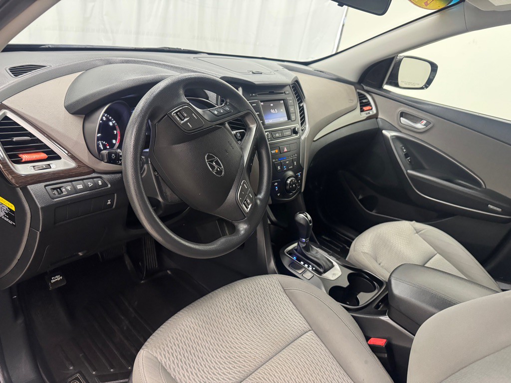 2018 Hyundai Santa Fe Image 22