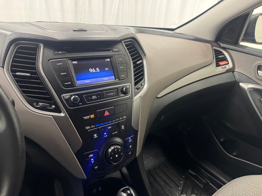 2018 Hyundai Santa Fe Image 24