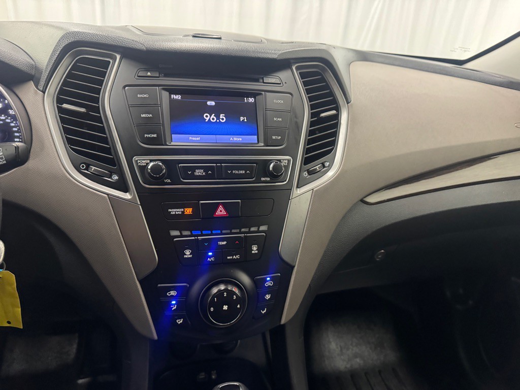 2018 Hyundai Santa Fe Image 25