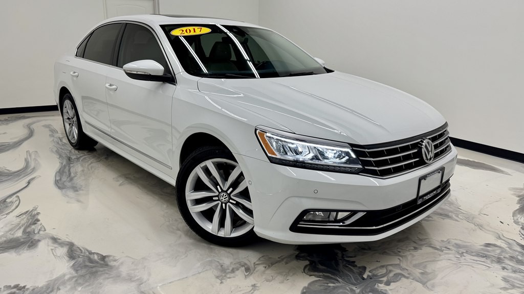 2017 Volkswagen Passat Image 2
