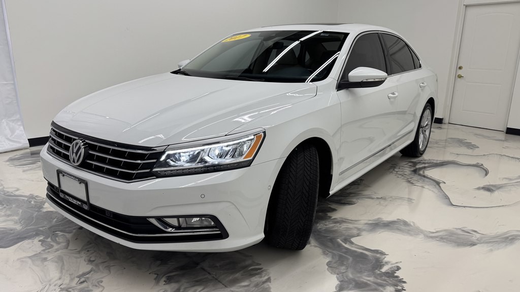 2017 Volkswagen Passat Image 4