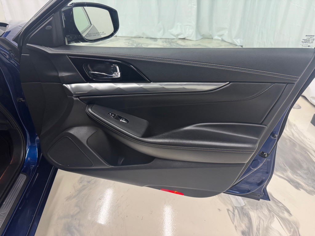2020 Nissan Maxima Image 13