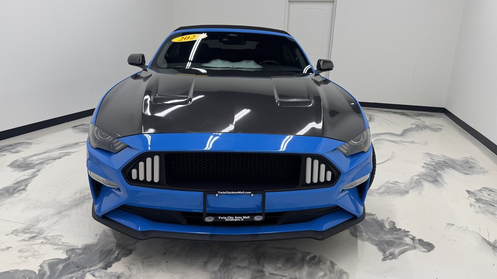 2022 Ford Mustang Image 4