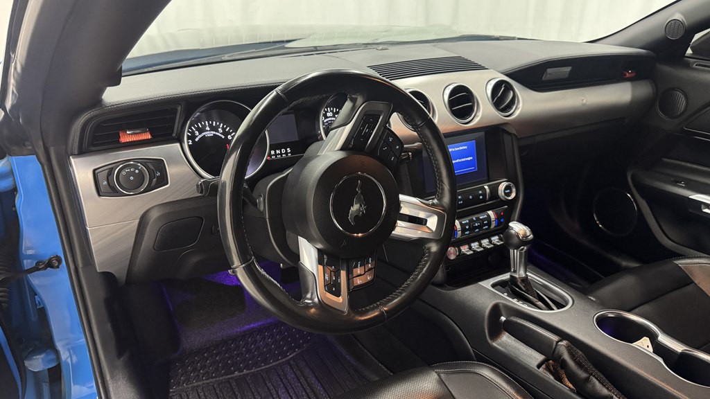 2022 Ford Mustang Image 16