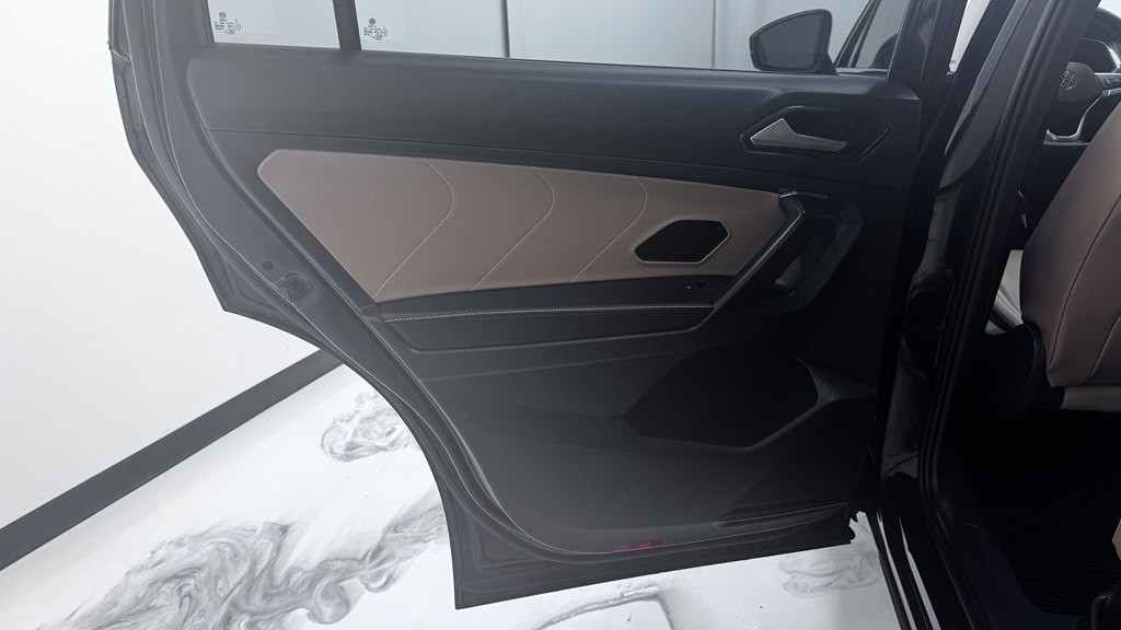 2022 Volkswagen Tiguan Image 21