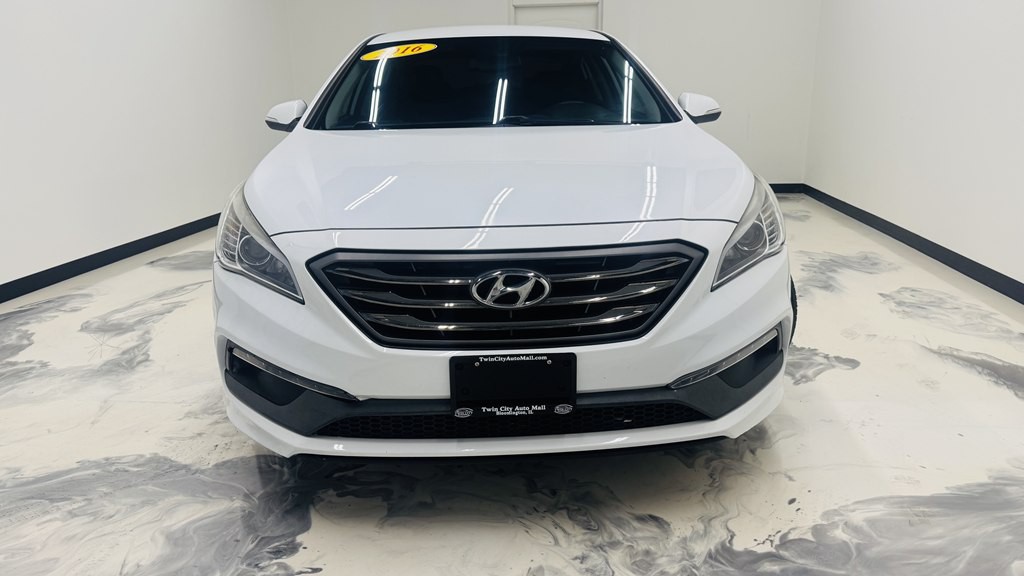 2016 Hyundai Sonata Image 3