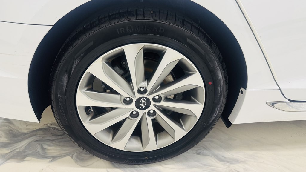 2016 Hyundai Sonata Image 12