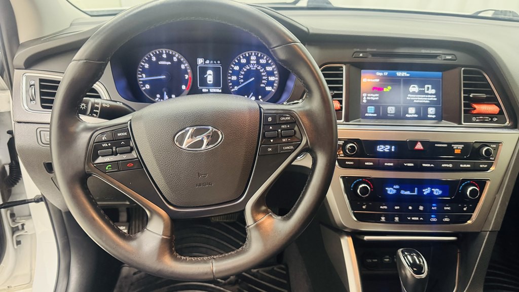 2016 Hyundai Sonata Image 16