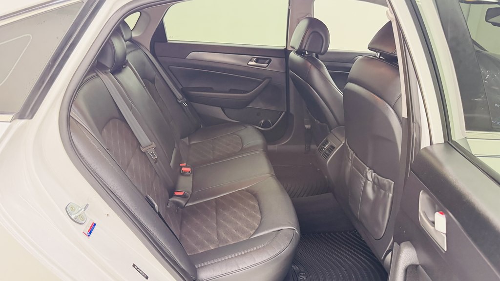 2016 Hyundai Sonata Image 24