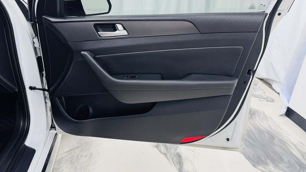 2016 Hyundai Sonata Image 25