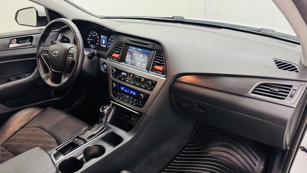 2016 Hyundai Sonata Image 26