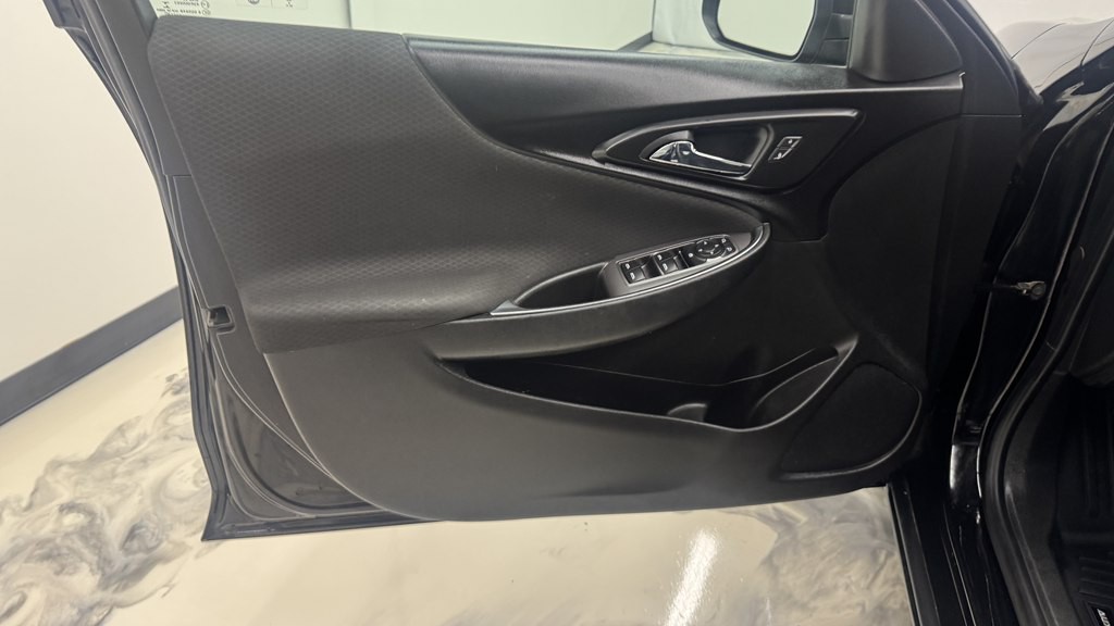 2020 Chevrolet Malibu Image 13