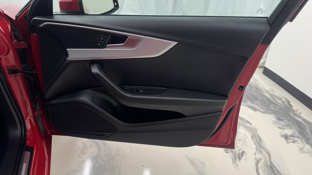 2017 Audi A4 Image 26