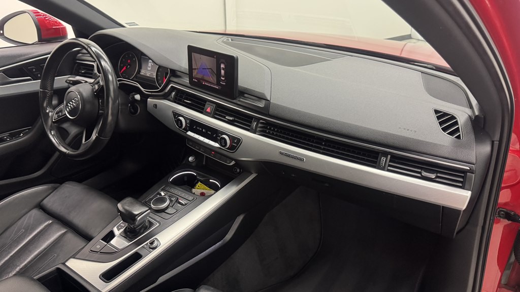 2017 Audi A4 Image 27