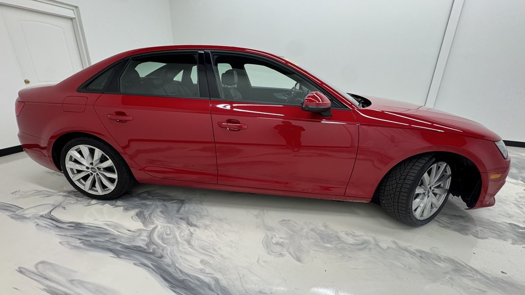 2017 Audi A4 Image 9