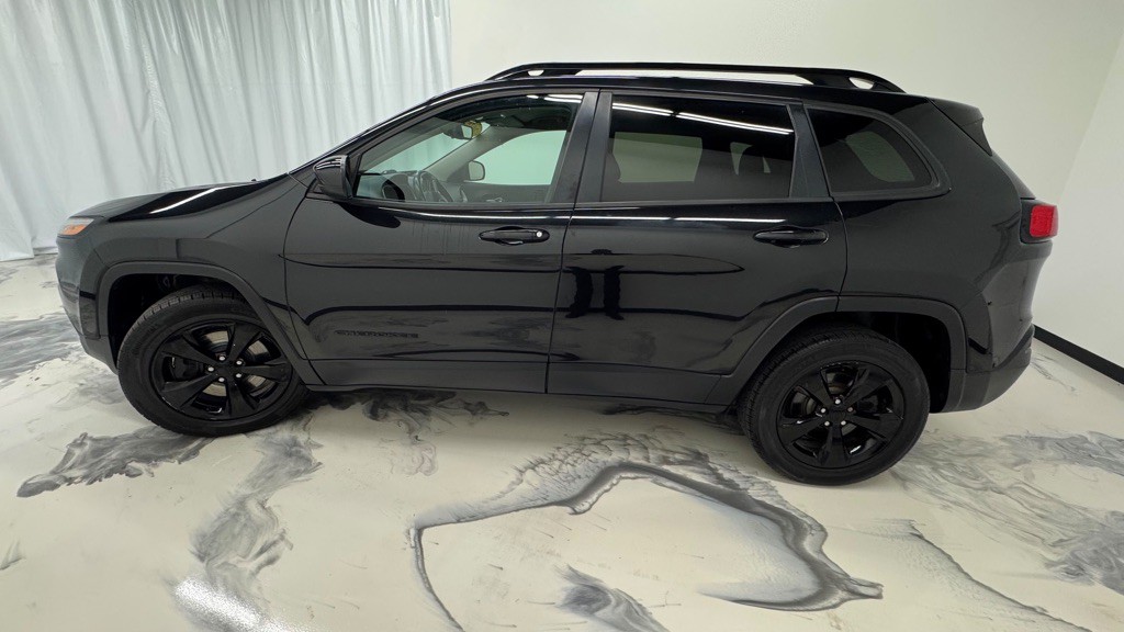 2016 Jeep Cherokee Image 8