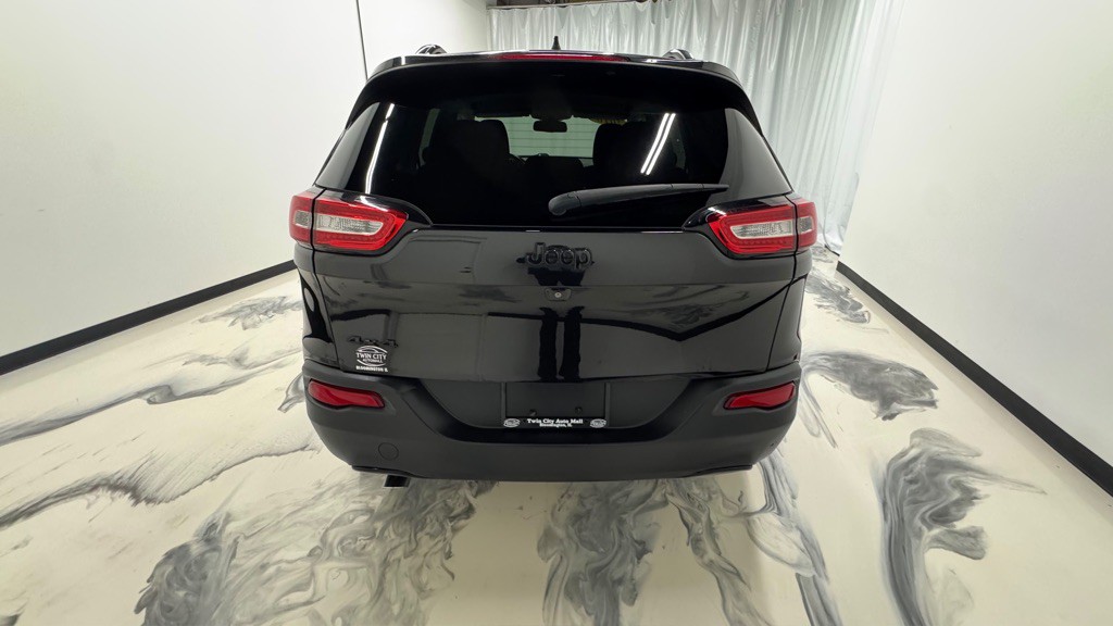 2016 Jeep Cherokee Image 10