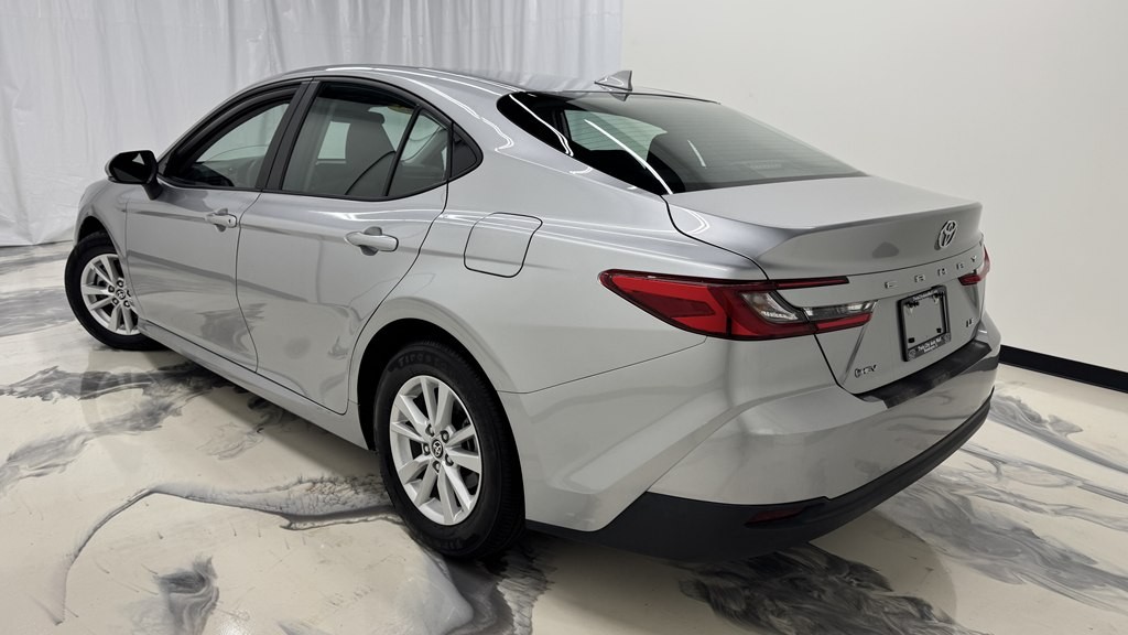 2025 Toyota Camry Image 5
