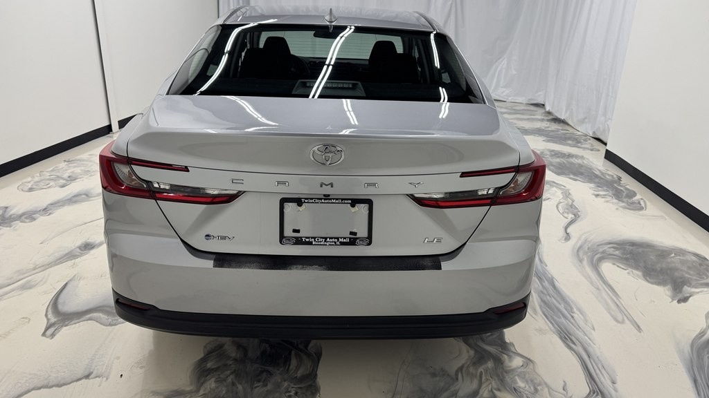 2025 Toyota Camry Image 6