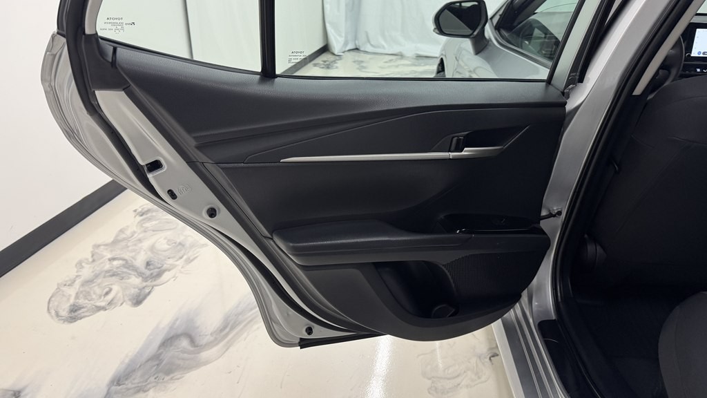 2025 Toyota Camry Image 19