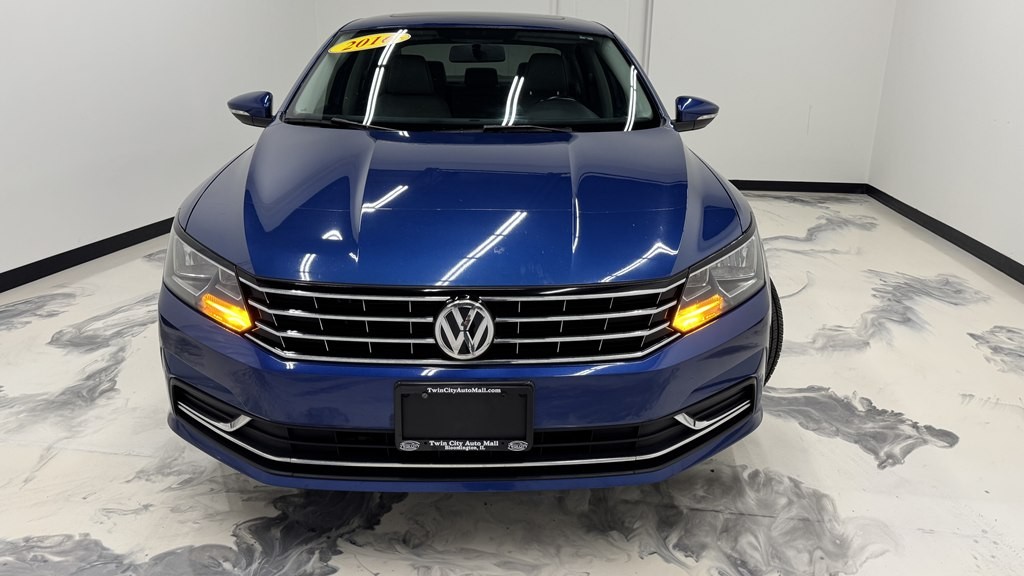 2016 Volkswagen Passat Image 3