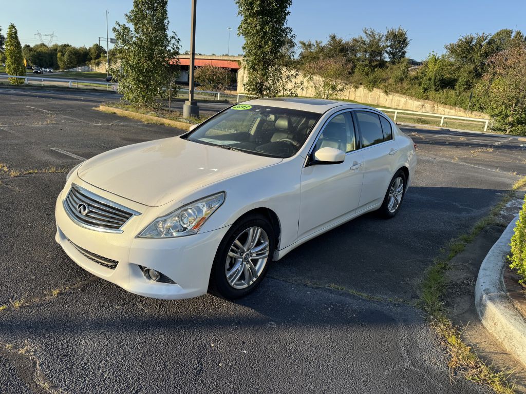 2011 INFINITI G37 Image 3