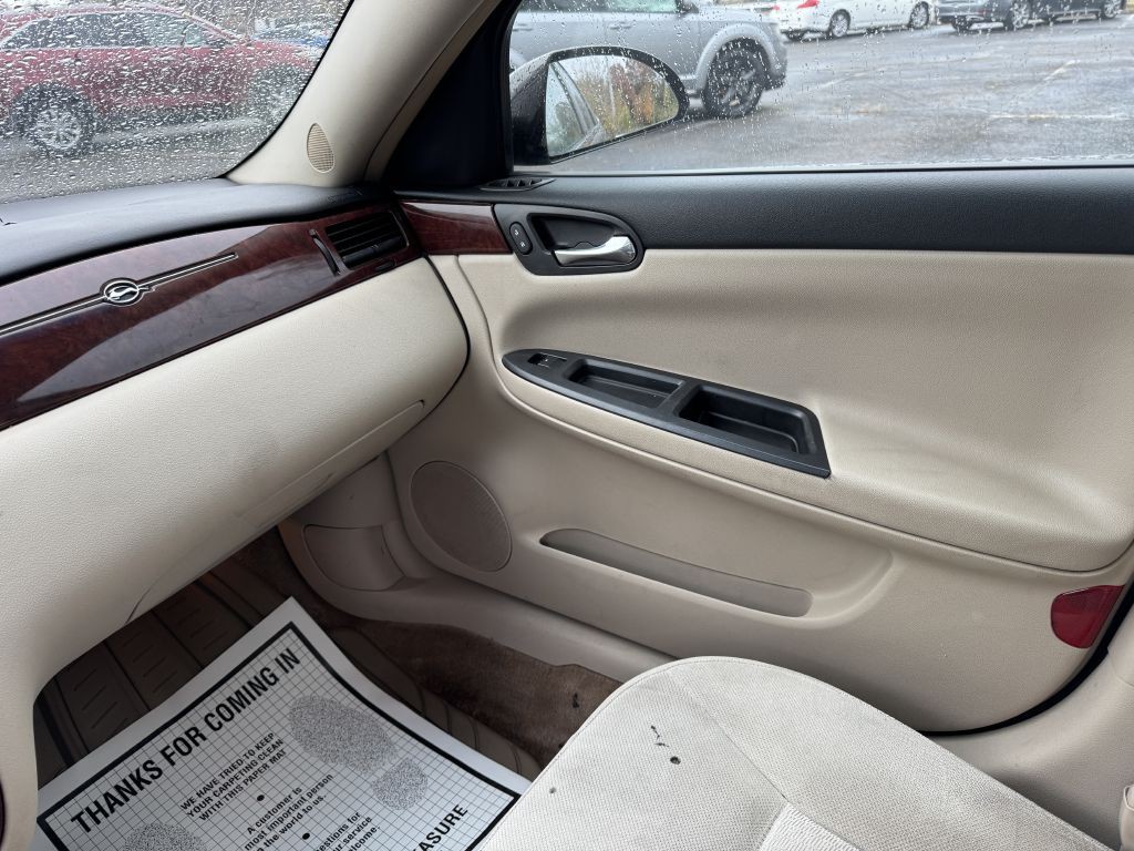 2009 Chevrolet Impala Image 14