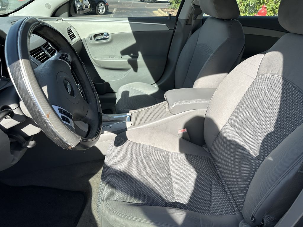 2012 Chevrolet Malibu Image 13