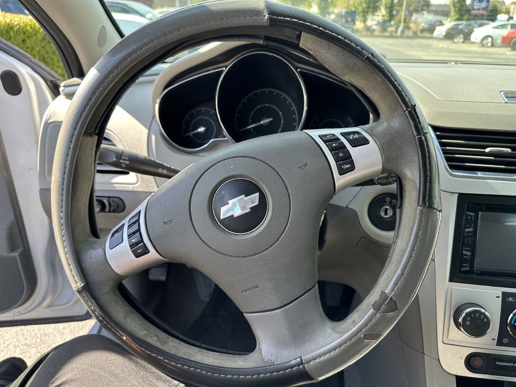 2012 Chevrolet Malibu Image 16