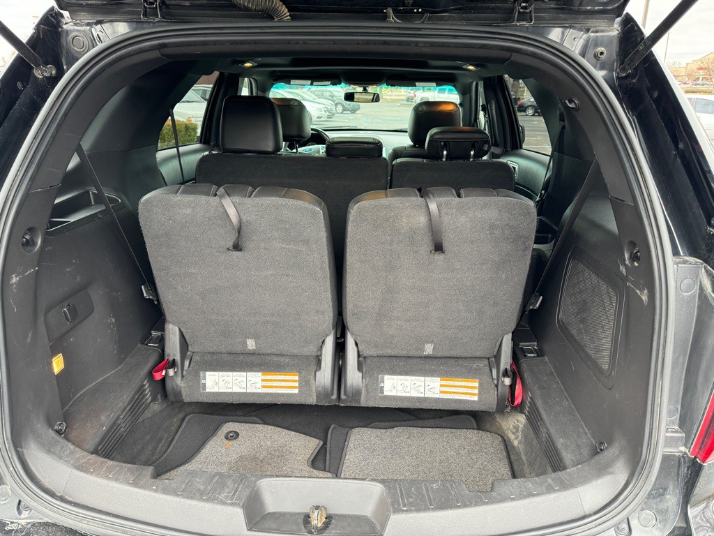 2015 Ford Explorer Image 9