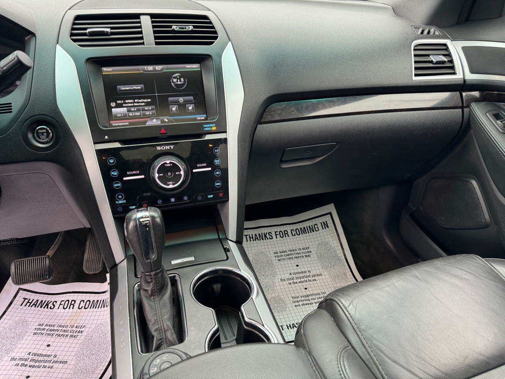 2015 Ford Explorer Image 19