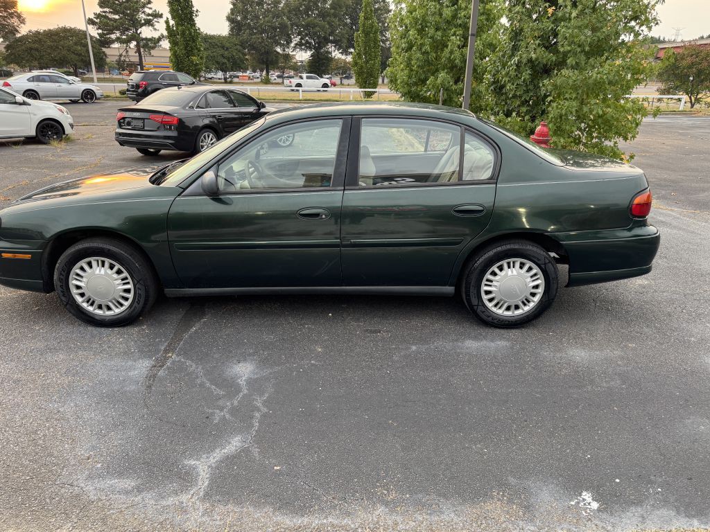 2002 Chevrolet Malibu Image 1