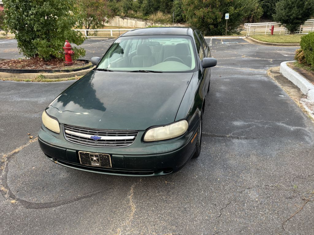 2002 Chevrolet Malibu Image 2